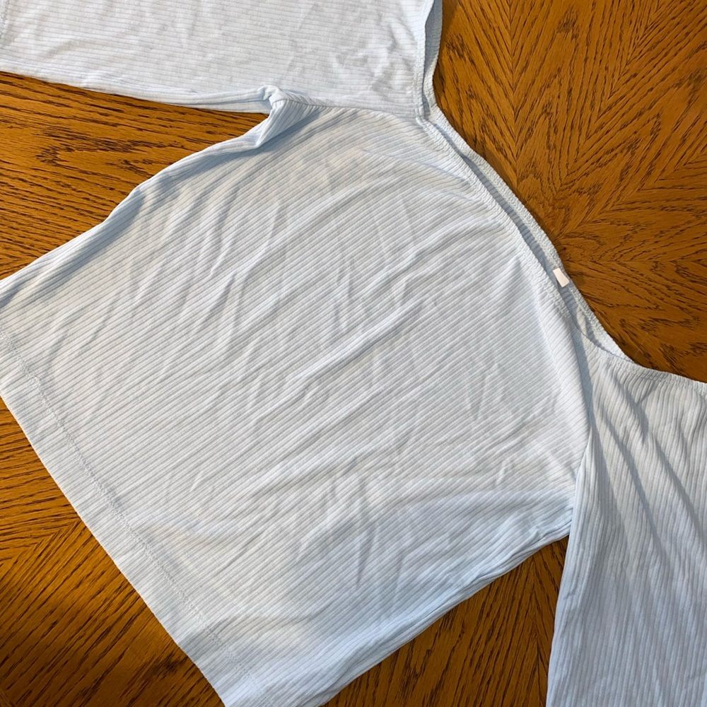 Women’s Off-The-Shoulder Top
